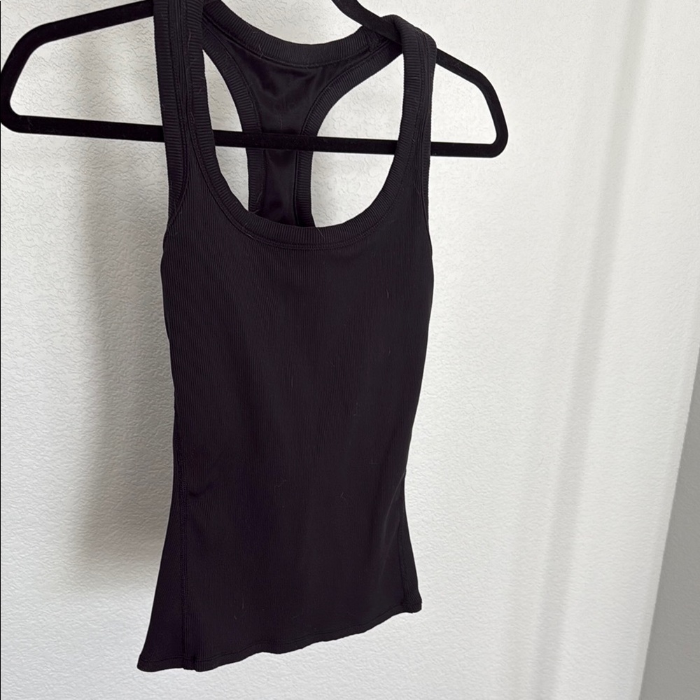 ALO Yoga Classic Black Tank Top